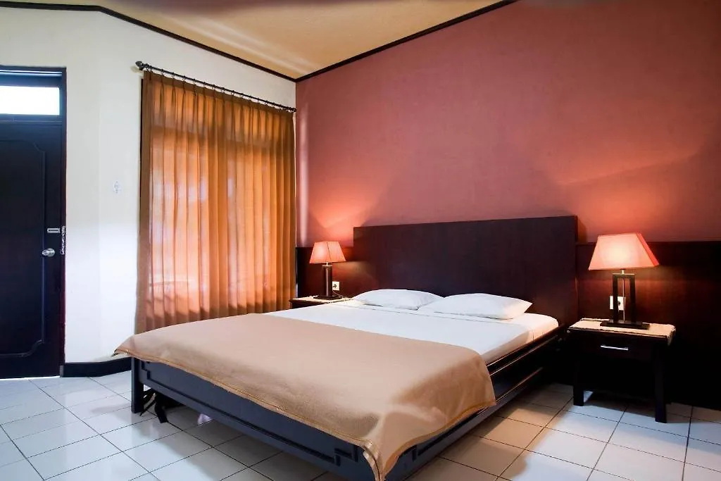 Dayu Hotel Kuta 3*, BALI